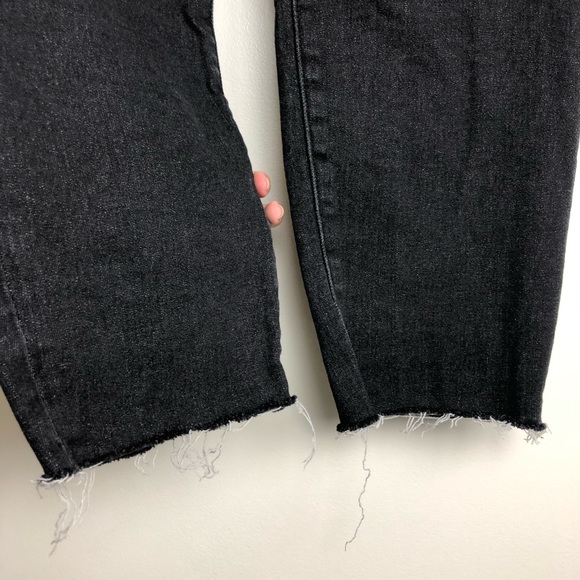 GOOD AMERICAN Good Legs Raw Hem Black Jeans - Picture 5 of 10